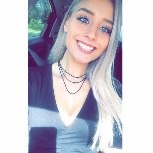 Meet your Posher, Haley - Picture 1 of 1